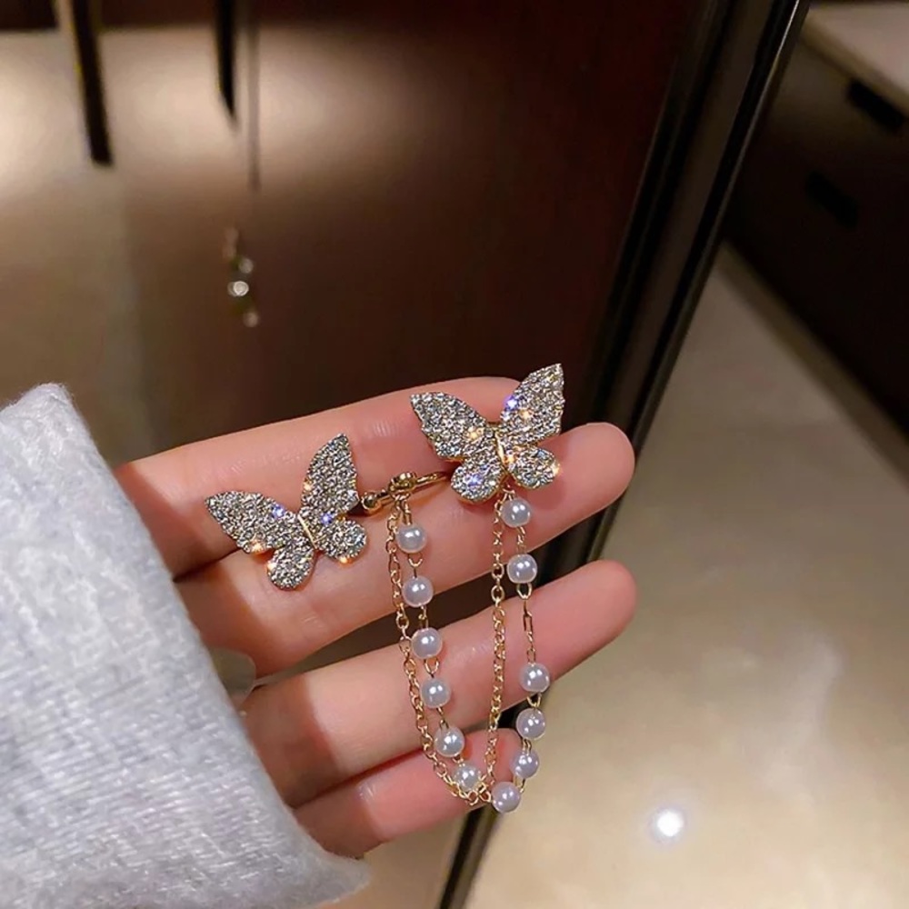 Earrings - Picture 1 of 4